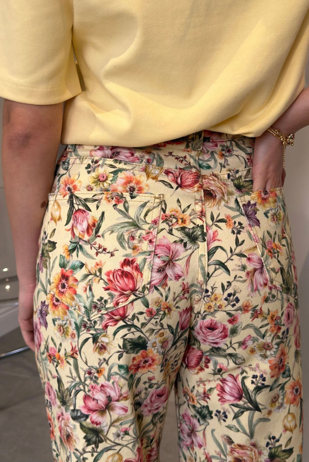 Jeans florales